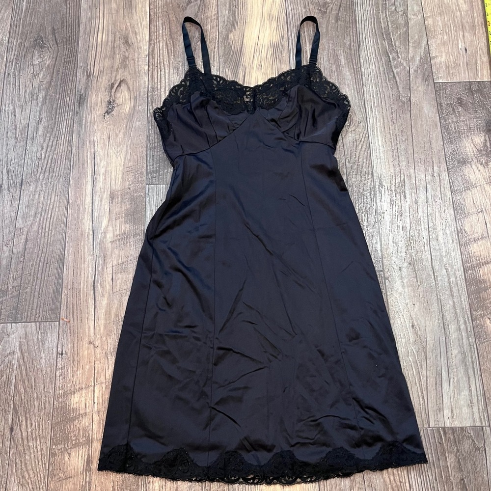 Vintage Wonder Maid Molded Magic Black Lace Trim Full Slip Antron Nylon Size 36